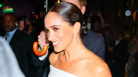 meghan markle nude.|Meghan Markle surprises in shoulder